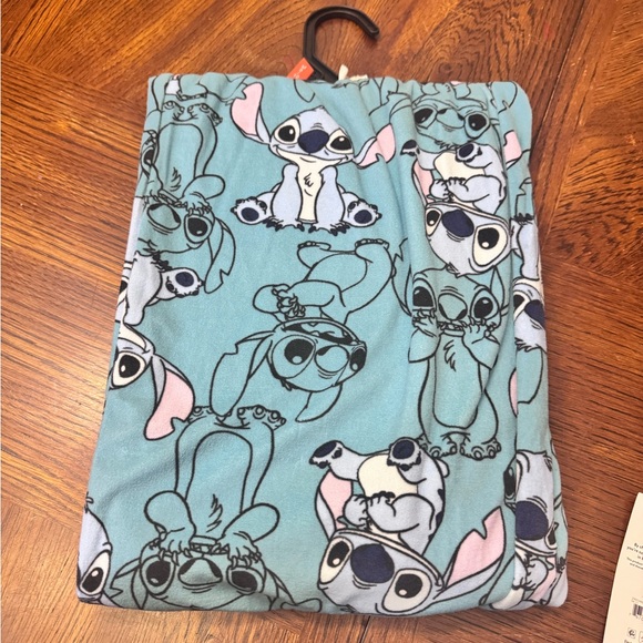 Disney Stitch Fuzzy Blue Pajama Set - Picture 4 of 6